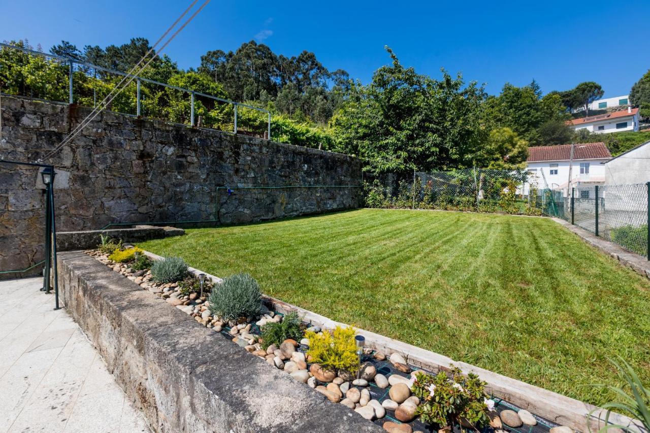 Вилла Casa Da Leira Вила-Нова-ди-Сервейра Экстерьер фото