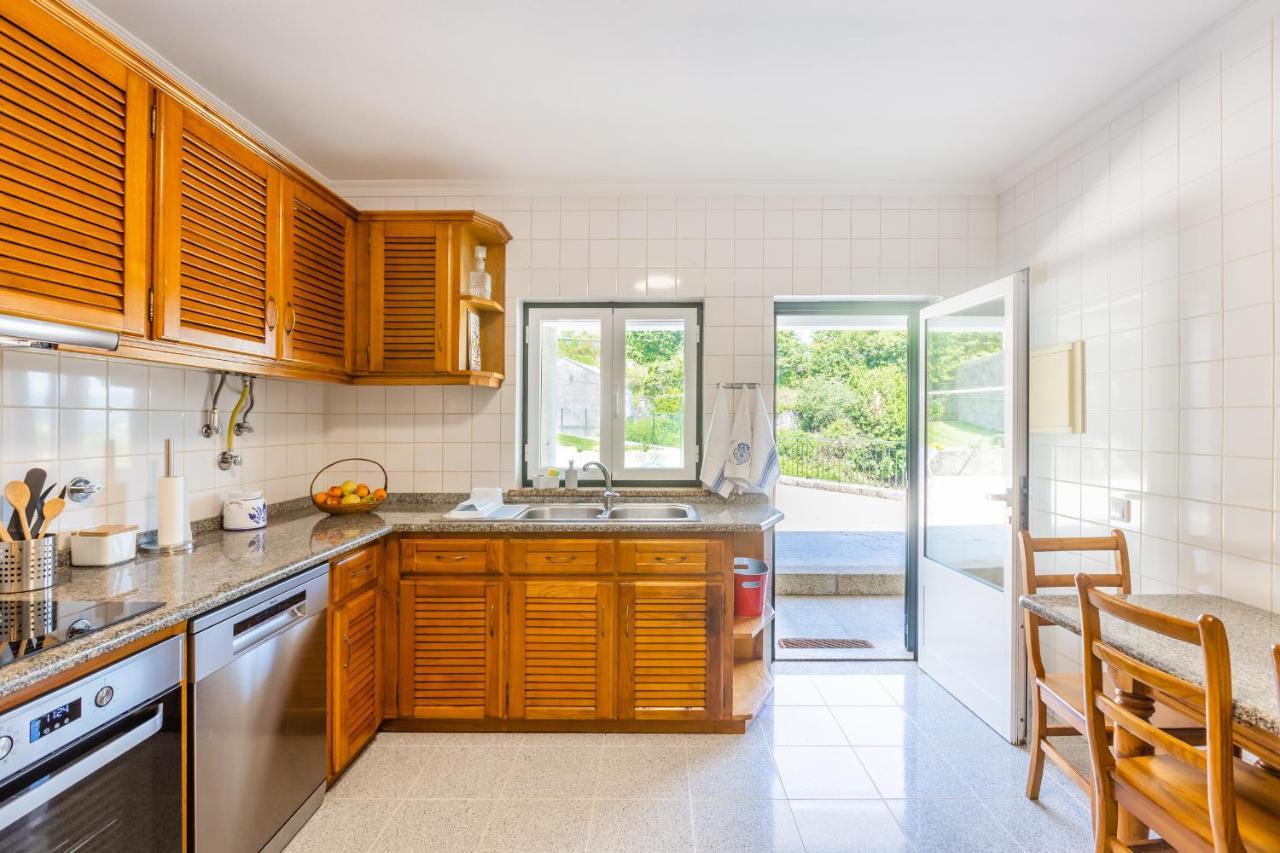 Вилла Casa Da Leira Вила-Нова-ди-Сервейра Экстерьер фото